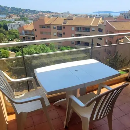 Comfortable 40 M With Sea View Apartmán Sainte-Maxime
