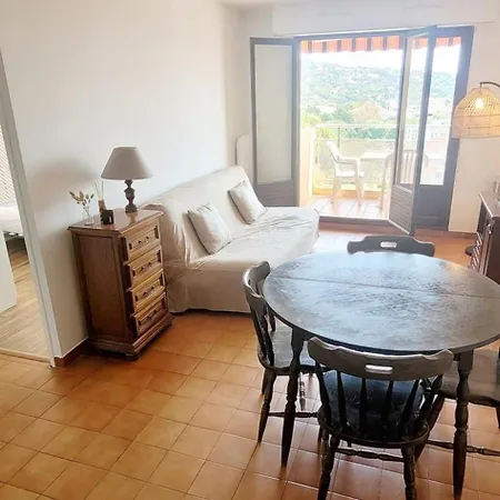 Comfortable 40 M With Sea View * Sainte-Maxime